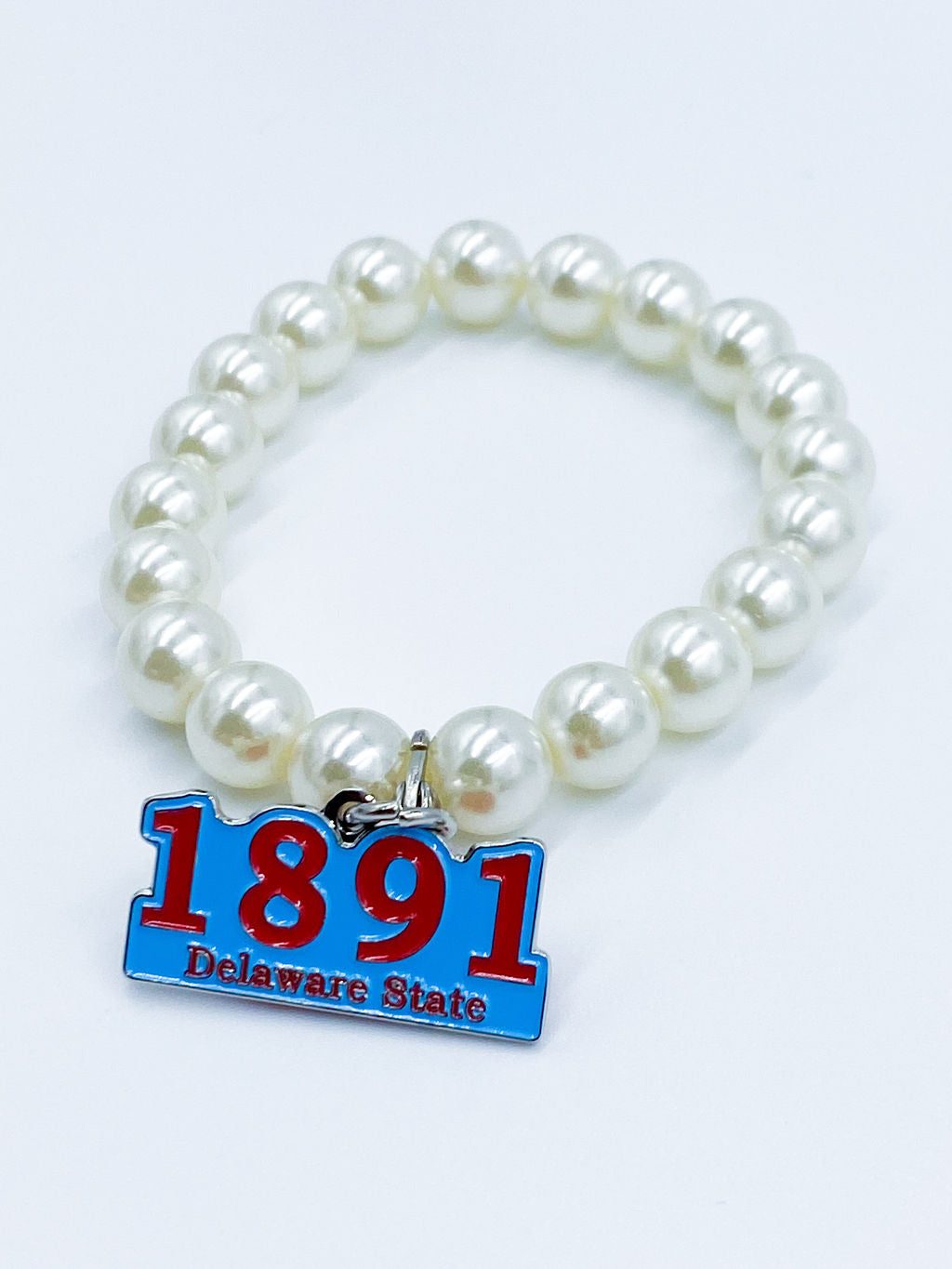 1891 Delaware State Pearl Bracelet